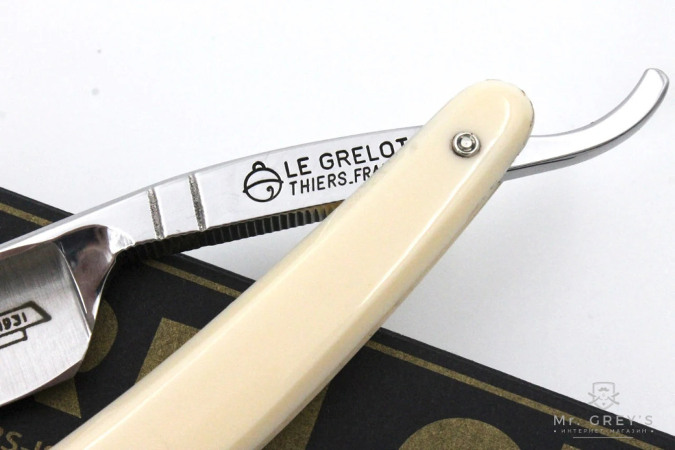 Небезпечна бритва Thiers Issard Le Grelot Medaille D’Or 5/8" Blond Horn GRELOT-5/8-275-CB Небезпечна бритва Thiers Issard Le Grelot Medaille D’Or 5/8" Blond Horn GRELOT-5/8-275-CB